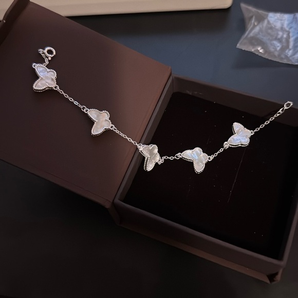 Butterfly Mother pearl bracelet with 925 sterling silver - Picture 4 of 5